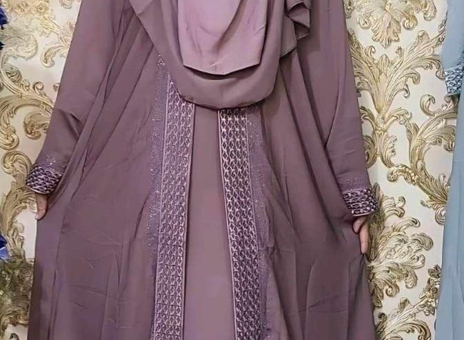 Embroidery Borka wit