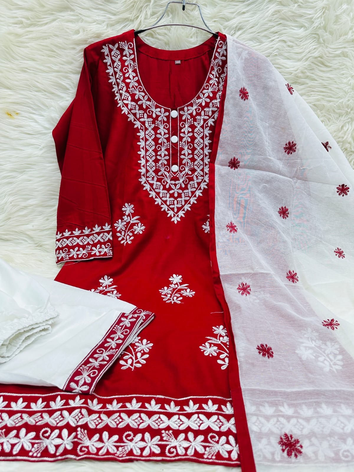 Chicken Kari Neckles